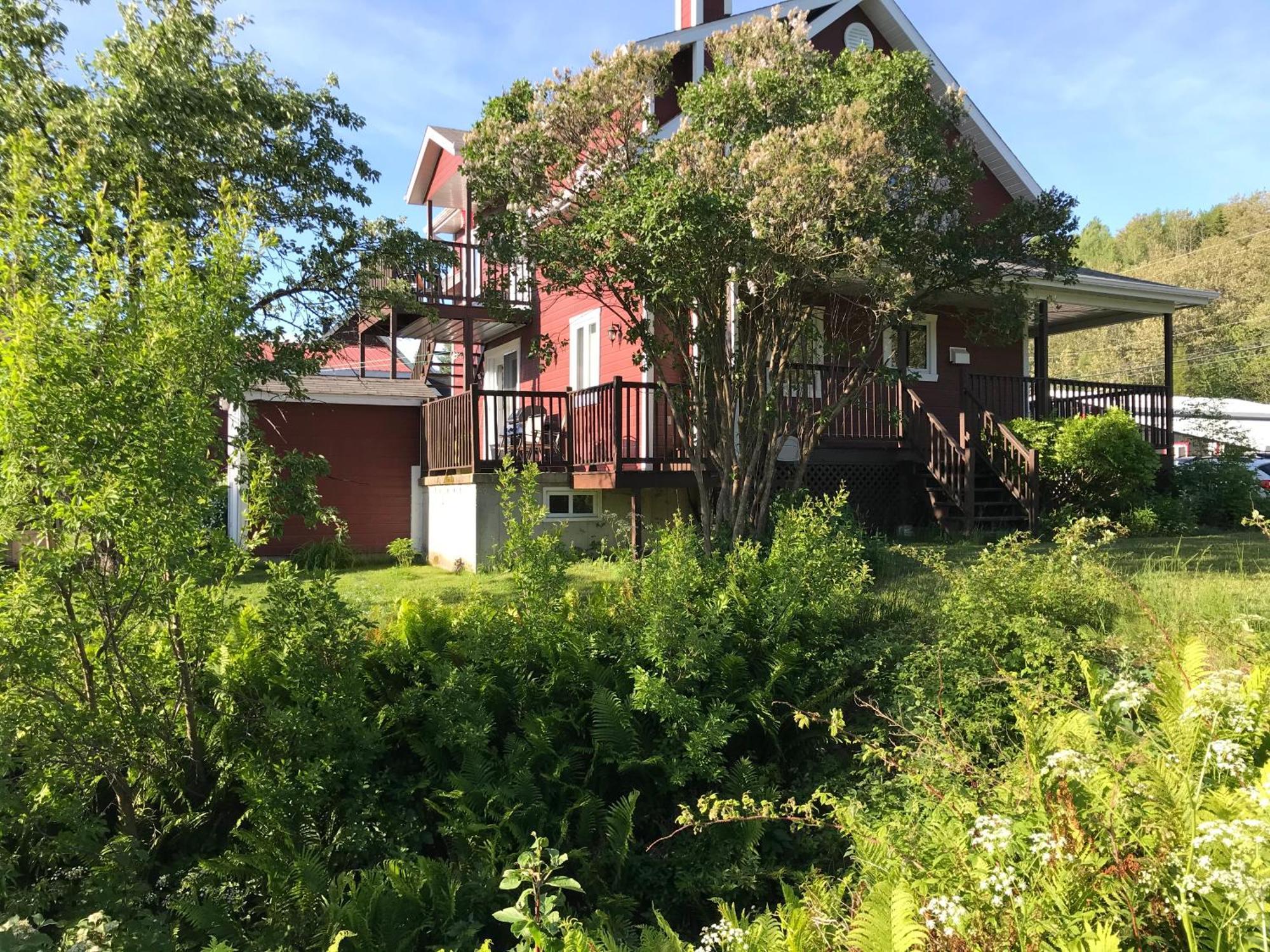 Belle Maison Avec Vue Sur La Riviere L'Anse-Saint-Jean Exterior photo